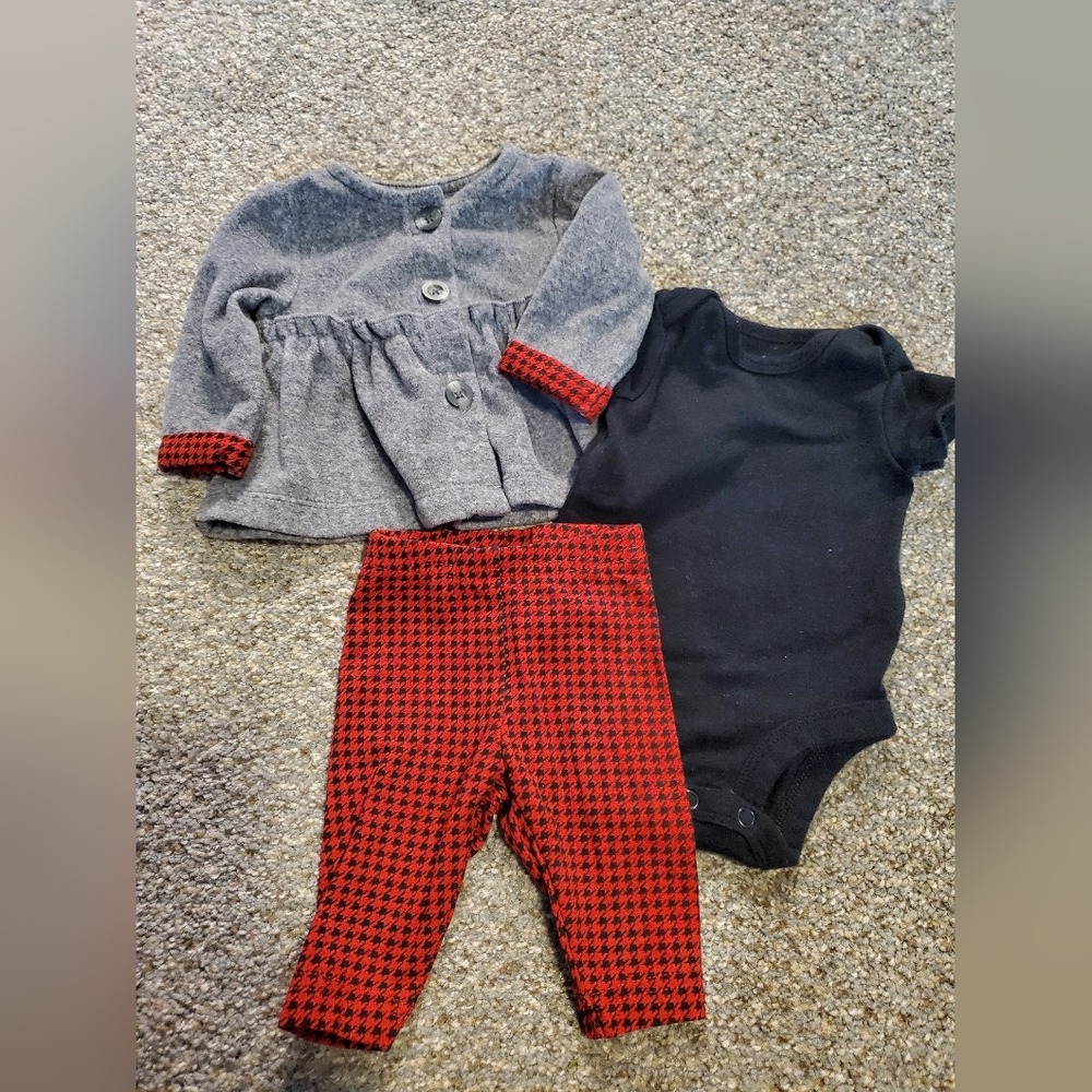 Newborn outfit